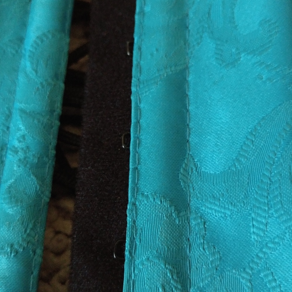 Corset - Picture 2 of 6